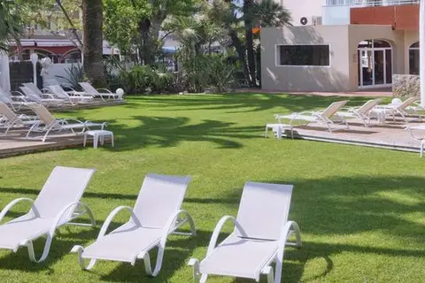 Monica Hotel in Cambrils — foto 17