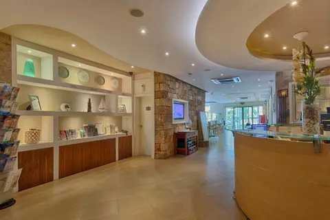 Appartementen AX Sunny Coast Resort & Spa in San Lawrenz — foto 13