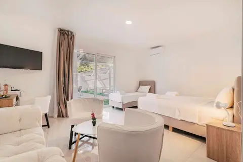 Bamboo Suites in Bamboo Suites Restaurant, foto 4