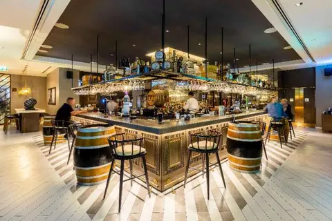 Al Bandar Rotana Creek in Dubai — foto 10