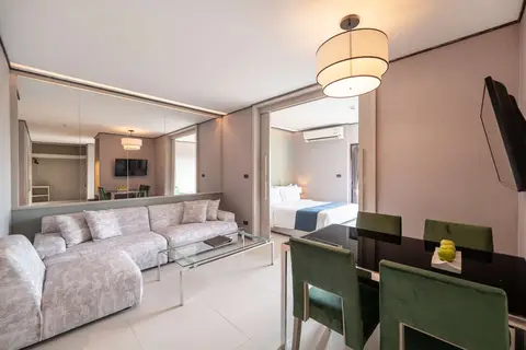 Manhattan Pattaya Hotel in Pattaya — foto 4