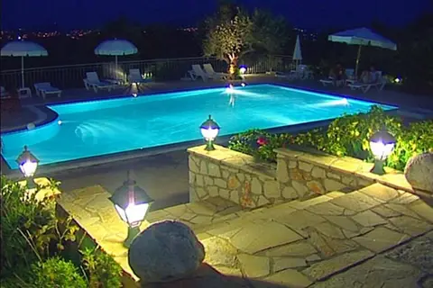 Anatoli Labreon Guesthouse - Apartments in Δημοτική Ενότητα Αρτεμισίων — foto 4