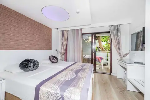 Tropic Beach Club Side in Manavgat — foto 3