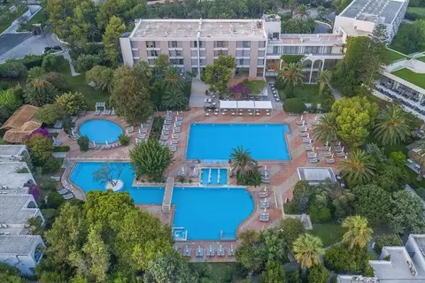 Caravia Beach Hotel in Μαρμάρι