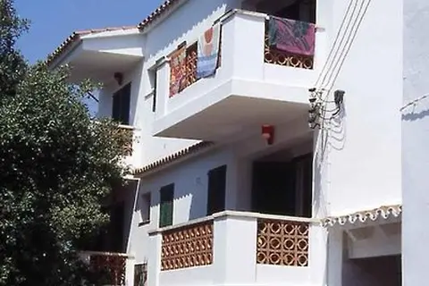 Petit Xuroy Apartments in Sant Lluís — foto 17