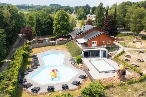 Arden Parks Petite Suisse in Manhay