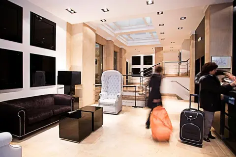 Hotel Clarin in Oviedo — foto 2