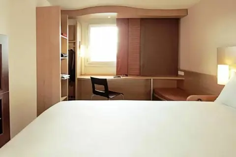 ibis Lisboa Centro Saldanha in Almada — foto 4