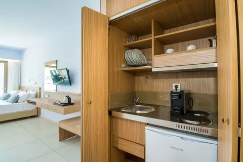 Kiani Beach Resort in Καλύβες — foto 30