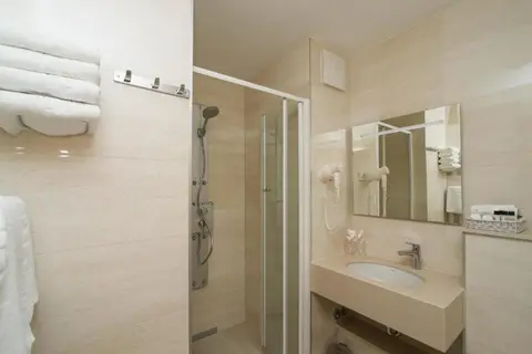 Hotel Biokovo in Rijeka — foto 11