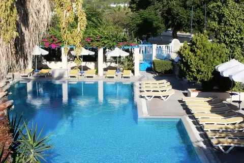 Nissia Kamares Hotel & Appartementen in Καρδάμαινα — foto 2