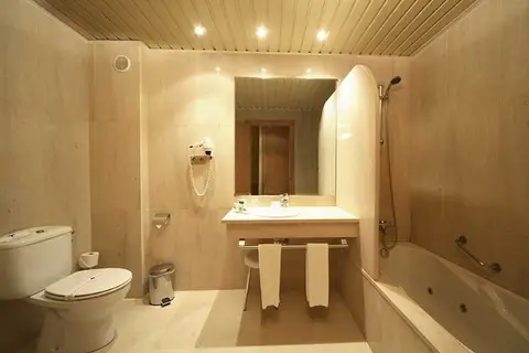 Hotel Congreso in Santiago De Compostela — foto 16