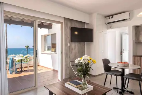 Kapetanios Aqua Resort in Peyia — foto 17