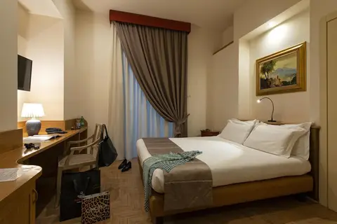 Grand Hotel Europa in Napels — foto 12