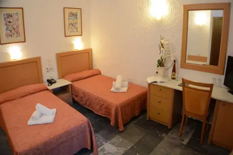 Karteros Hotel in Σφακάκι — foto 9