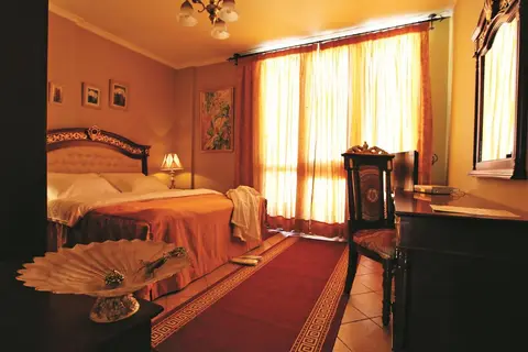 Dinasty Hotel in Tirana — foto 28