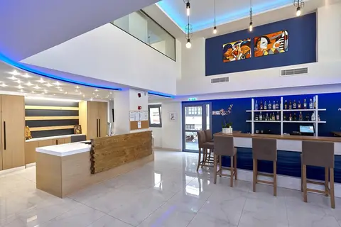 Pollis Hotel in Chersonissos — foto 18