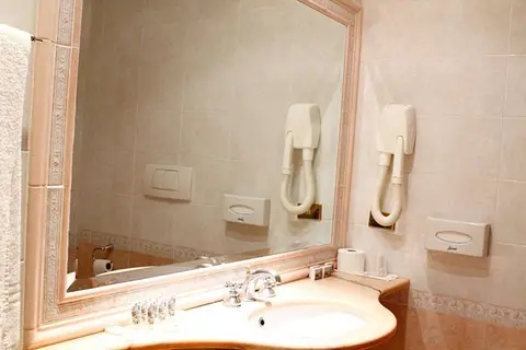 Pace Helvezia in Rome, foto 10