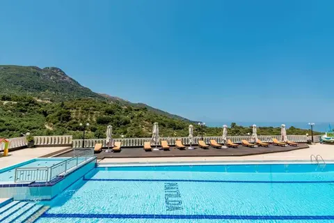 Matilda Hotel in Vasilikos — foto 17