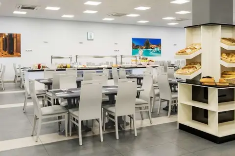 Hotel Ilunion Tartessus Sancti Petri in Chiclana de la Frontera — foto 9