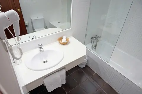Hotel Cesaraugusta in Zaragoza — foto 22