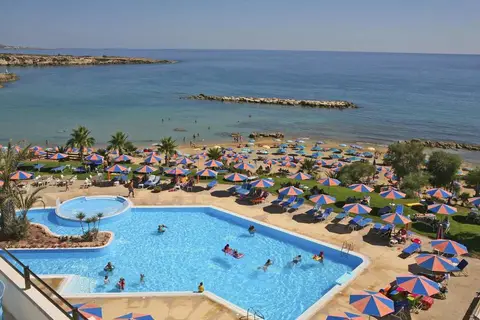 Corallia Beach Appartementen in Πέγεια