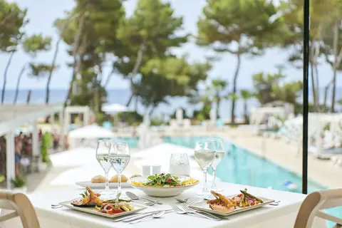Iberostar Selection Santa Eulalia Ibiza in Santa Eulària des Riu — foto 24