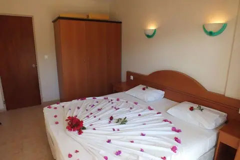 Tuntas Family Suites Kusadasi in Kuşadası — foto 4