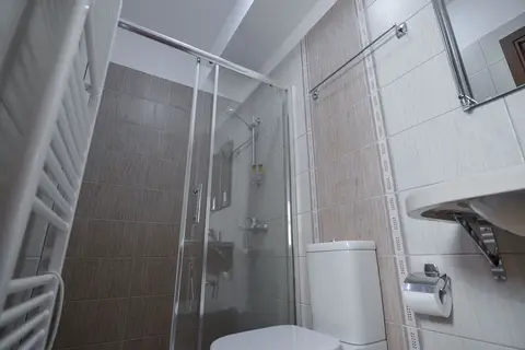 Hotel Kalemi 2 in Gjirokastra — foto 18