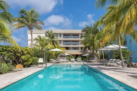 Dolphin Suites in Willemstad — foto 27