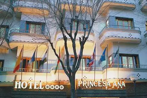 Hotel M.A. Princesa Ana in Granada — foto 28