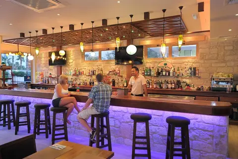 Nelia Gardens Hotel in Ayia Napa — foto 18