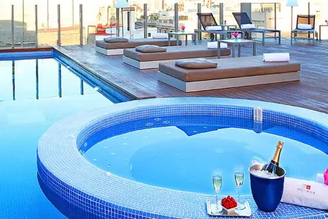 Axel Hotel Barcelona in Barcelona — foto 11