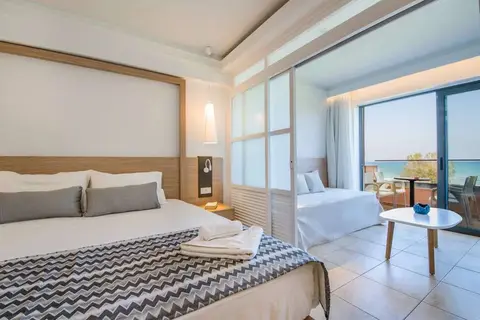 Kiani Beach Resort- All Inclusive in Γαλατάς — foto 3