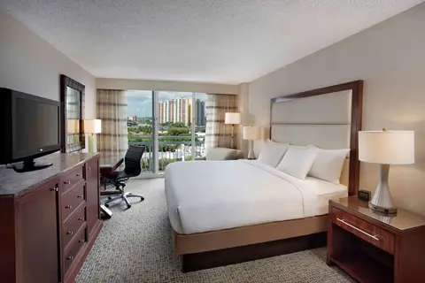 The Singer Oceanfront Resort, Curio Collection by Hilton in Riviera Beach, foto 9