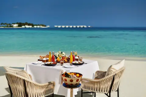 Jumeirah Olhahali Island in Noord Male Atol — foto 14