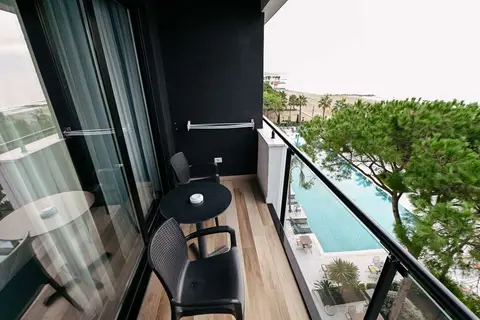 Royal G Max Hotel & Spa in Golem, foto 11