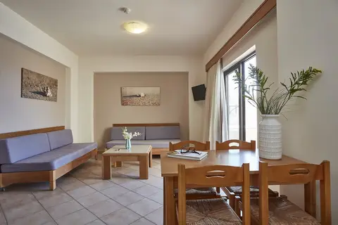Blue Dome Sea View Hotel in Platanias (Chania) — foto 16