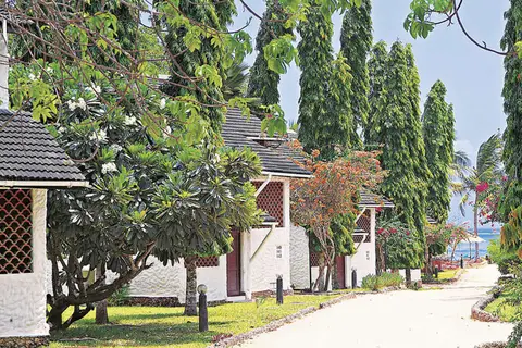 Pinewood Beach Resort & Spa in Kasemeni ward — foto 26