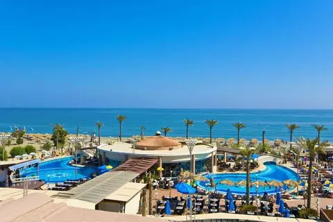 Caldera Beach in Γεράνι — foto 11