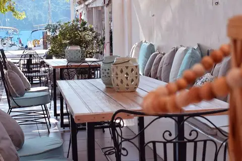 Meltemi Port of Skiathos in Σκιάθος — foto 5