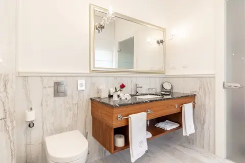 Hotel Le Premier in Zagreb — foto 17