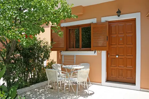 Pythos Studios & Apartments in Σβορωνάτα — foto 6