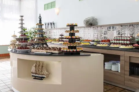 Burgas Beach Hotel in Несебър — foto 4