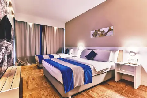 Carine Hotel Delfin in Bijela — foto 23