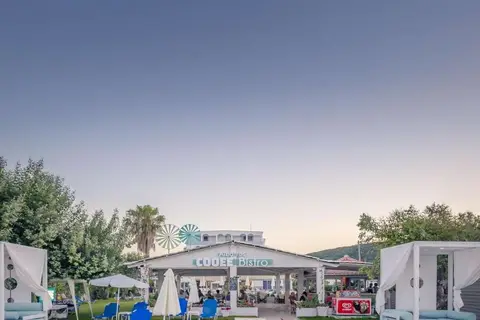 Albatros Hotel in Δημοτική Ενότητα Μελιτειέων — foto 13