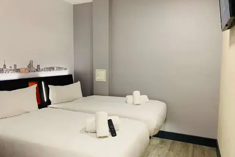 EasyHotel London City Shoreditch in Londen — foto 16