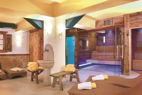 Schloss Hotel Dolomiti in Canazei — foto 18