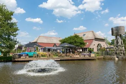 Villapark de Weerribben foto 2