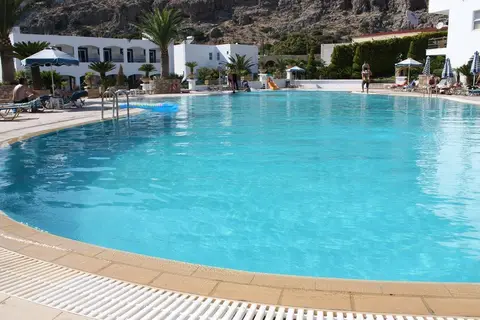 Coliseum Studios & Apartments in Πεύκοι — foto 14